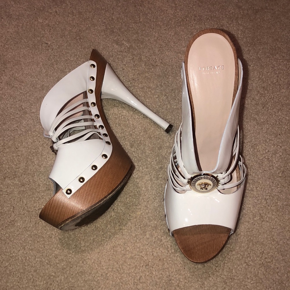 Versace Pumps
